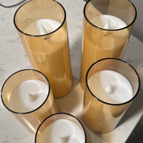 Set 5 Flickering Candles Amber LED Flameless Pillar Candles - Picture 3 of 7